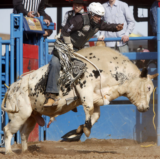 Tucson Rodeo highlights from Feb. 21, 2014